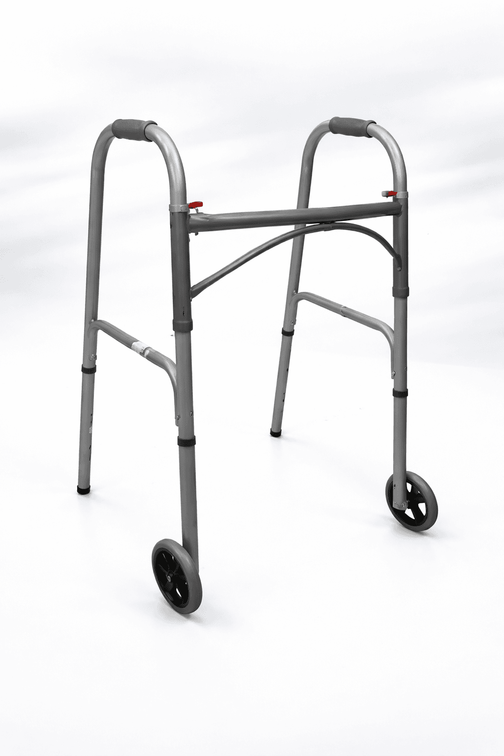 Andador economico con doble boton para plegado y ruedas - Vista 1